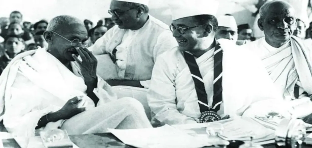 Netaji Subhash chandra bose observing Rani Jhansi Regiment 