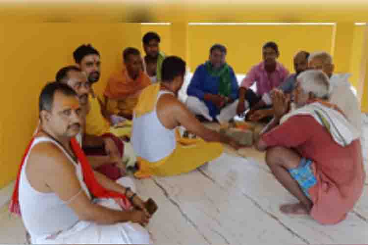 Bihar: People are performing havan to avoid scorching heat and heat wave