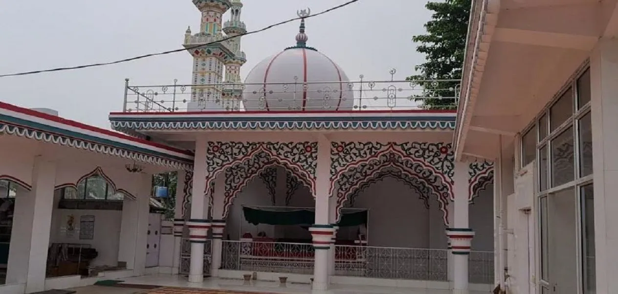  Boga Maulvi's tomb