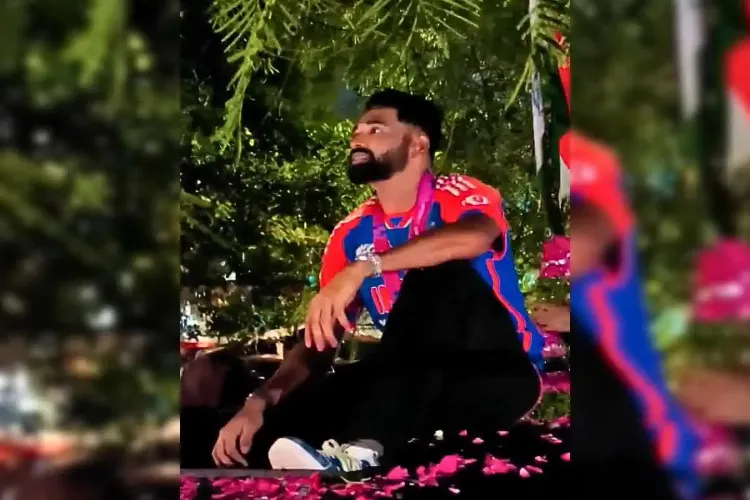 Mohammed Siraj welcomed with Marfa music and fireworks in Hyderabad