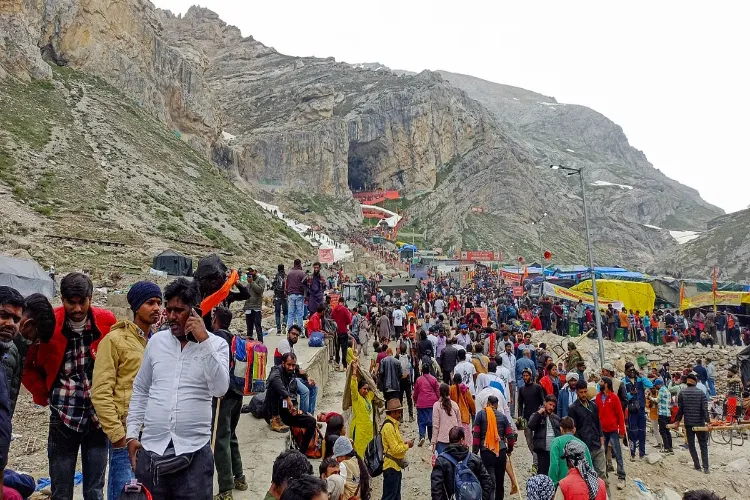 Amarnath Yatra: 1.59 lakh devotees visited Baba Barfani in eight day