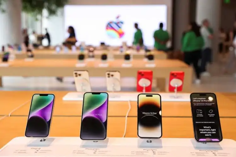 iPhone exports from India hit new all-time record in April-June quarter
