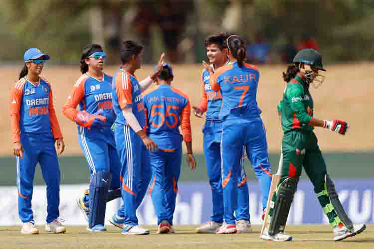 India entered the finals of the Women's Asia Cup for the 9th time after defeating Bangladesh by 10 wickets