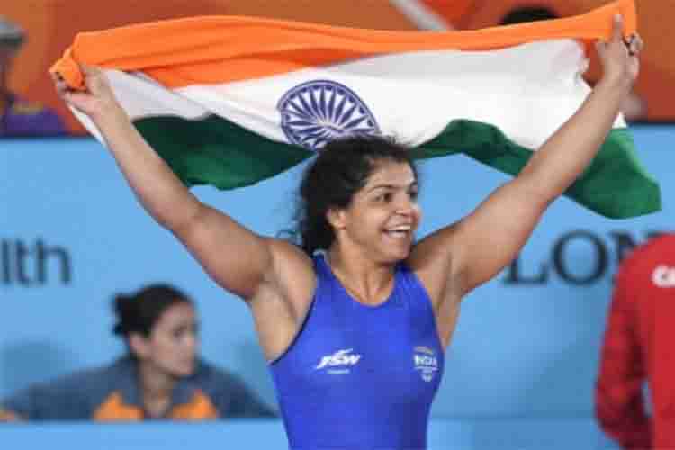 Sakshi Malik, Geeta Phogat announce Wrestling Champions Super League