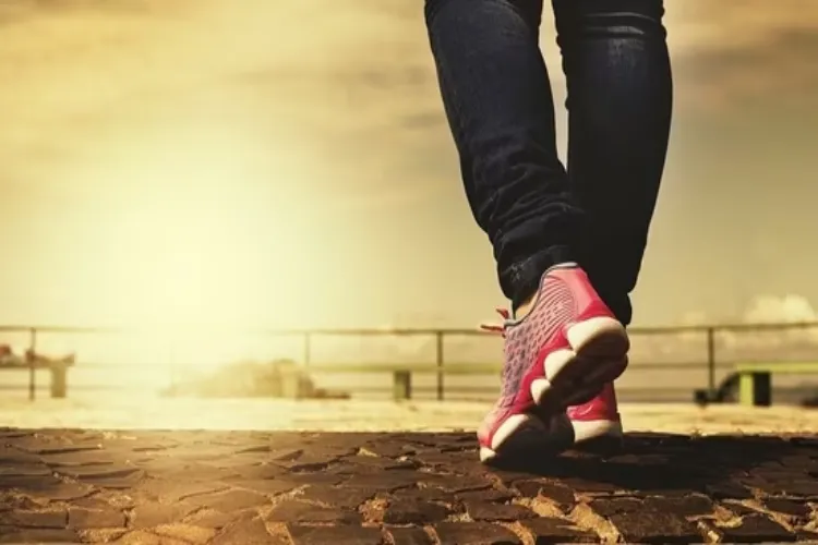 Health Tips: What will happen if you walk 10,000 steps every day?