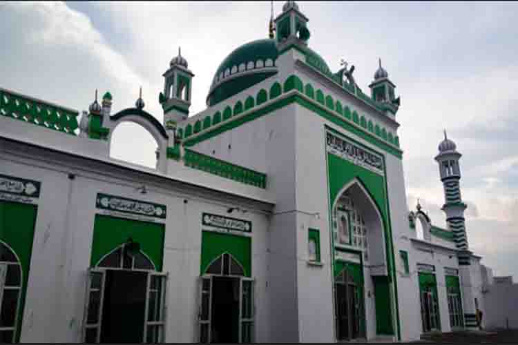 Survey conducted at Sambhal's Jama Masjid on court order