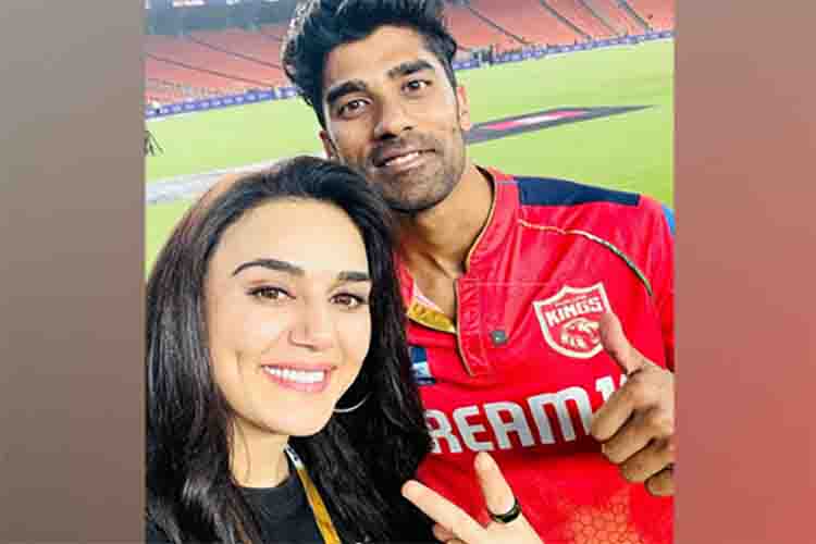 Preity Zinta reaches Saudi Arabia, will attend IPL auction