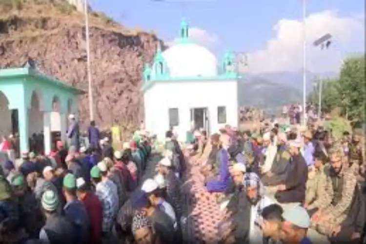 J&K: Devotees gather in thousands to celebrate 50th Urs of a Sufi saint