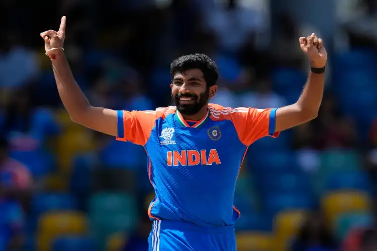 'He’s unbelievable': Hussey hails Bumrah's rise as one of the world's best bowlers