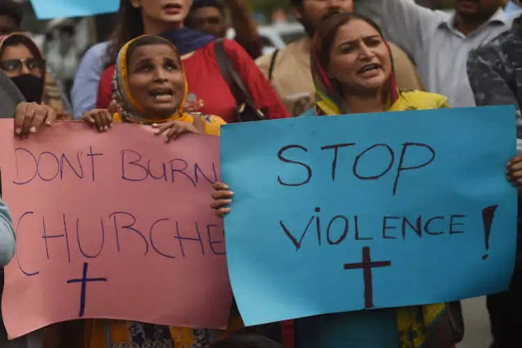 HRFP condemns blasphemy charges Christian woman in Pakistan