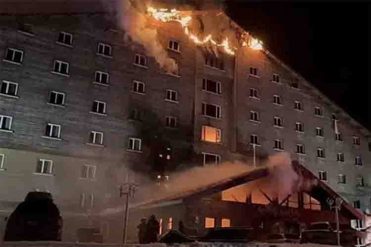 Massive fire in Turkish hotel, 10 killed, 32 injured