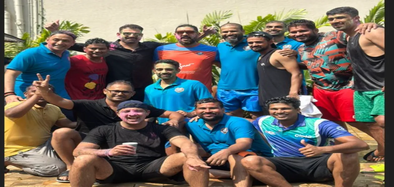 Sachin Tendulkar, Yuvraj Singh and Irfan Pathan celebrated Holi with great pomp in Raipur, video goes viral