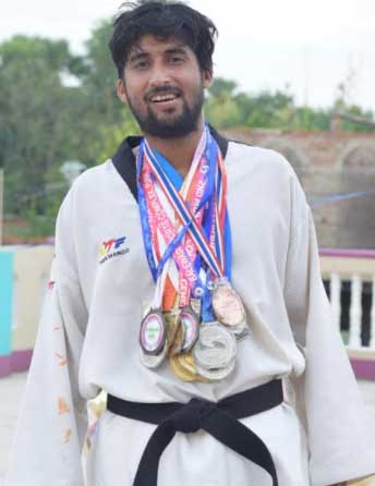 International_Taekwondo_player_Kaiser_Rehan_of_Begusarai_honored_with_IDSO_-_5.jpg