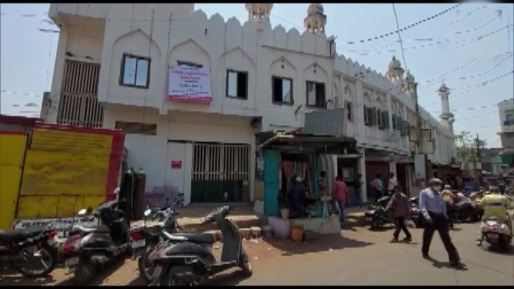 https://hindi.awazthevoice.in/upload/news/51_mosque_and_madrasas_into_Kovid_Center_4.jpg